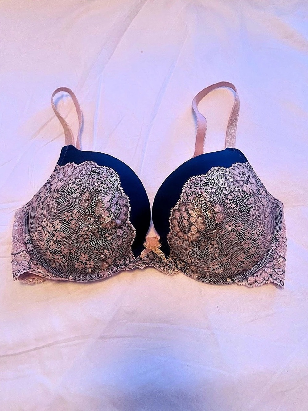 Victoria’s Secret Dream Angels Push-Up Bra 34DD – Navy & Gold Lace